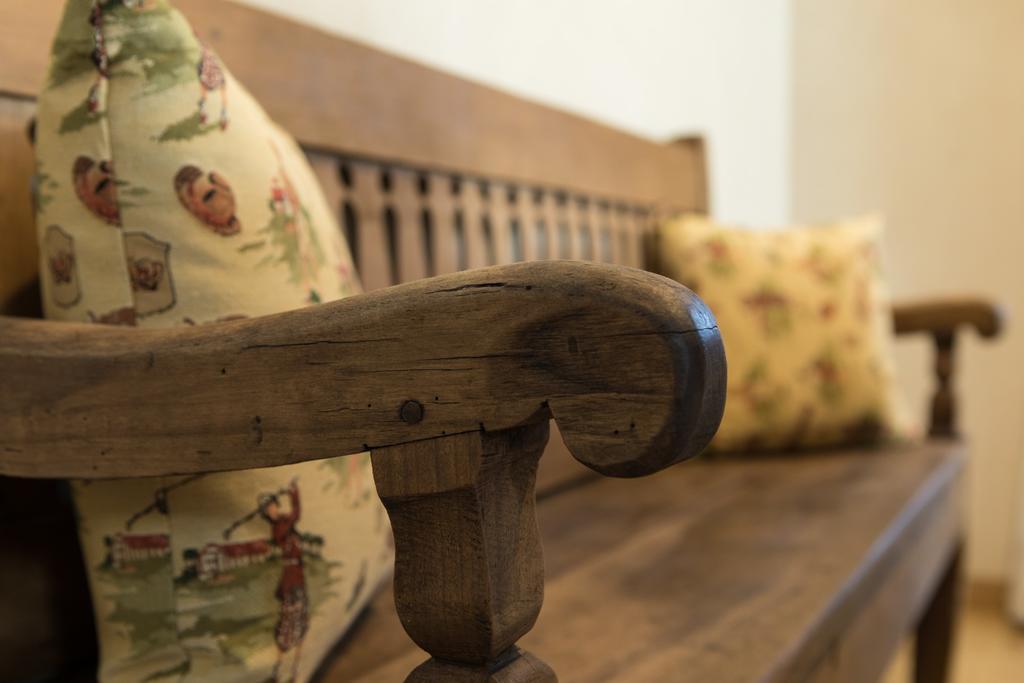 Maison Lo Triolet Introd Bagian luar foto
