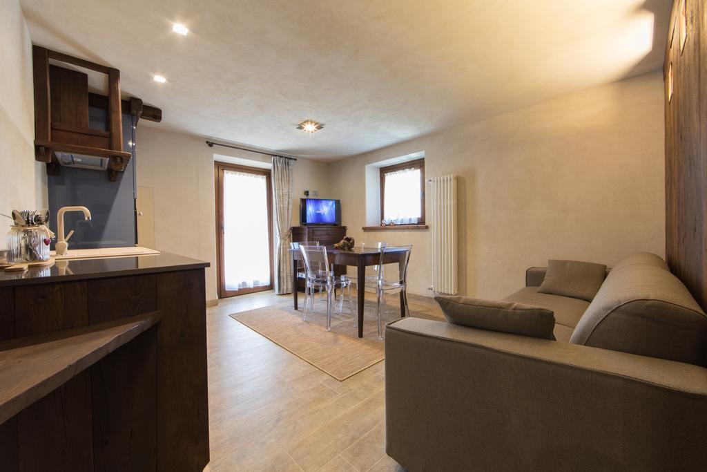 Maison Lo Triolet Introd Bagian luar foto