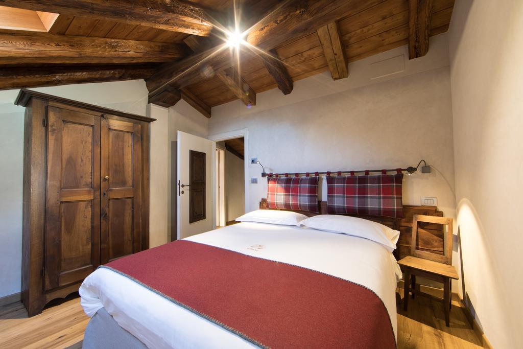 Maison Lo Triolet Introd Bagian luar foto