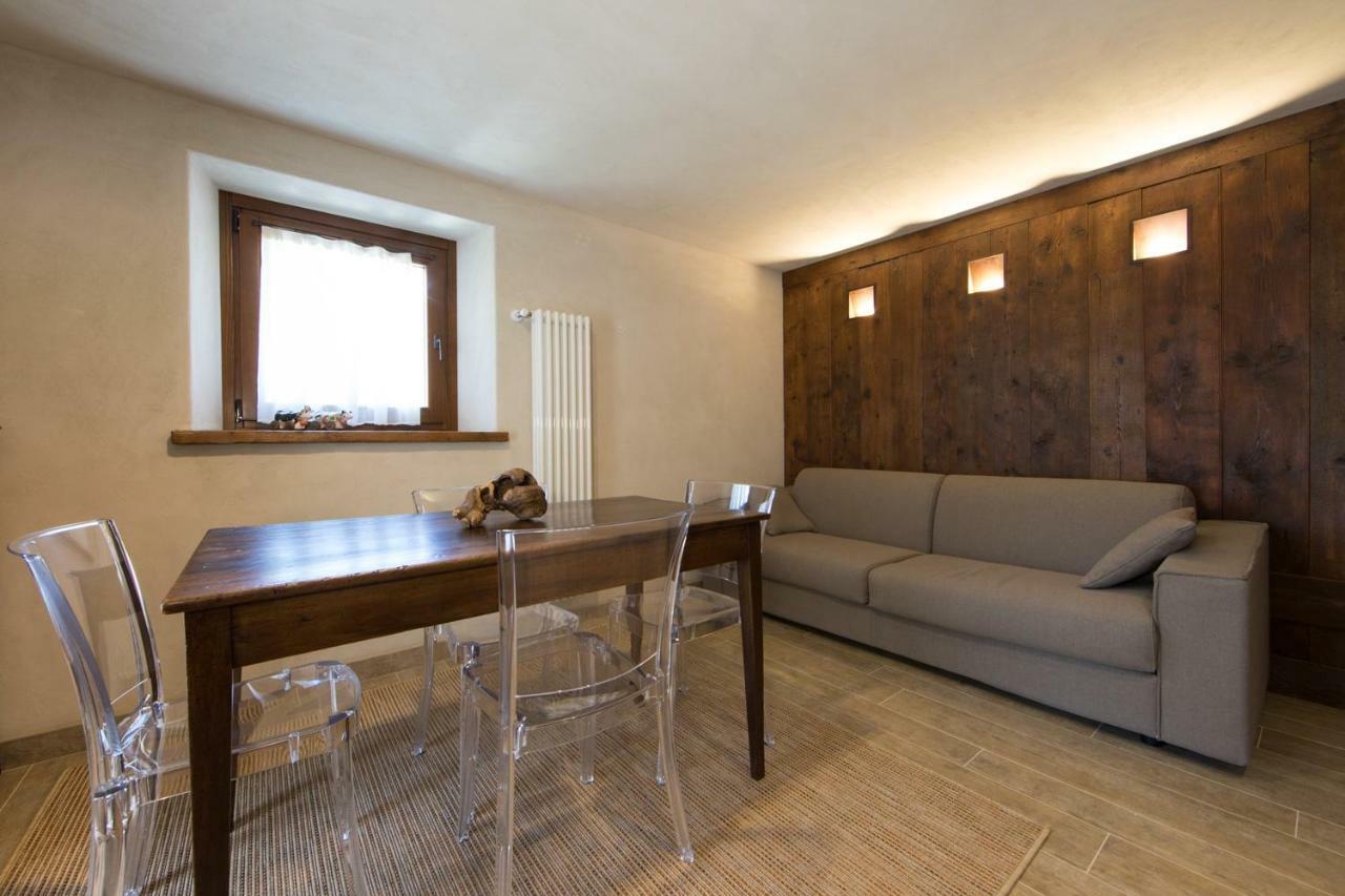 Maison Lo Triolet Introd Bagian luar foto