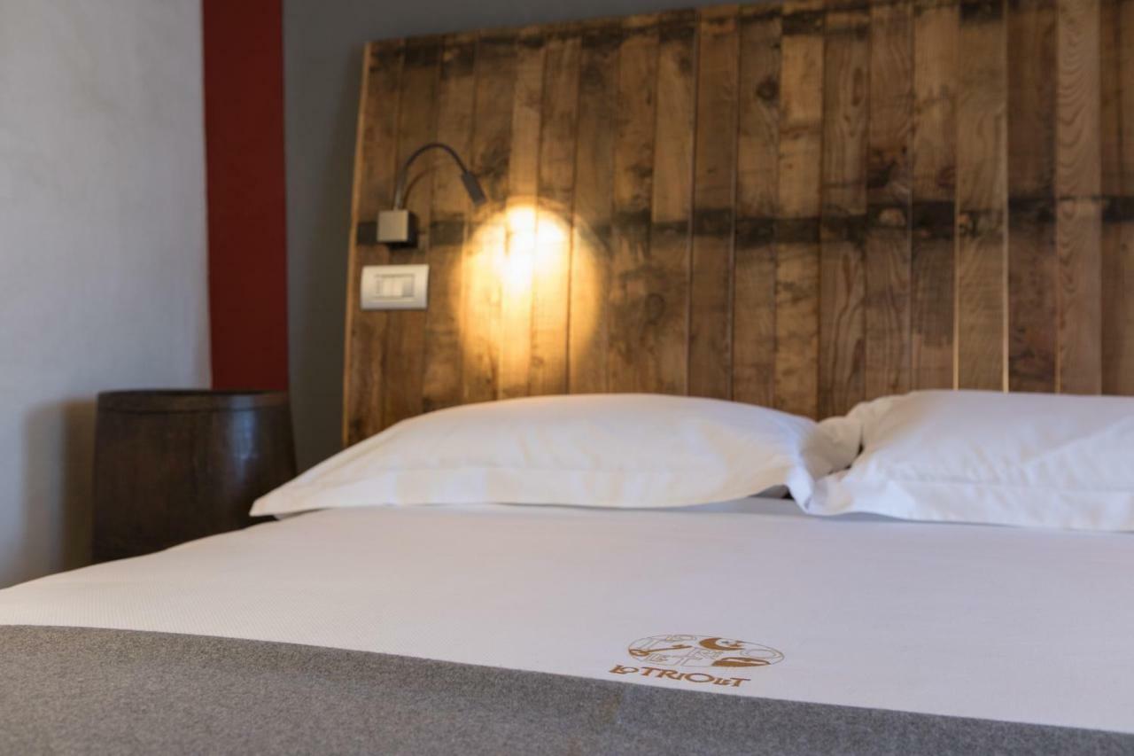 Maison Lo Triolet Introd Bagian luar foto